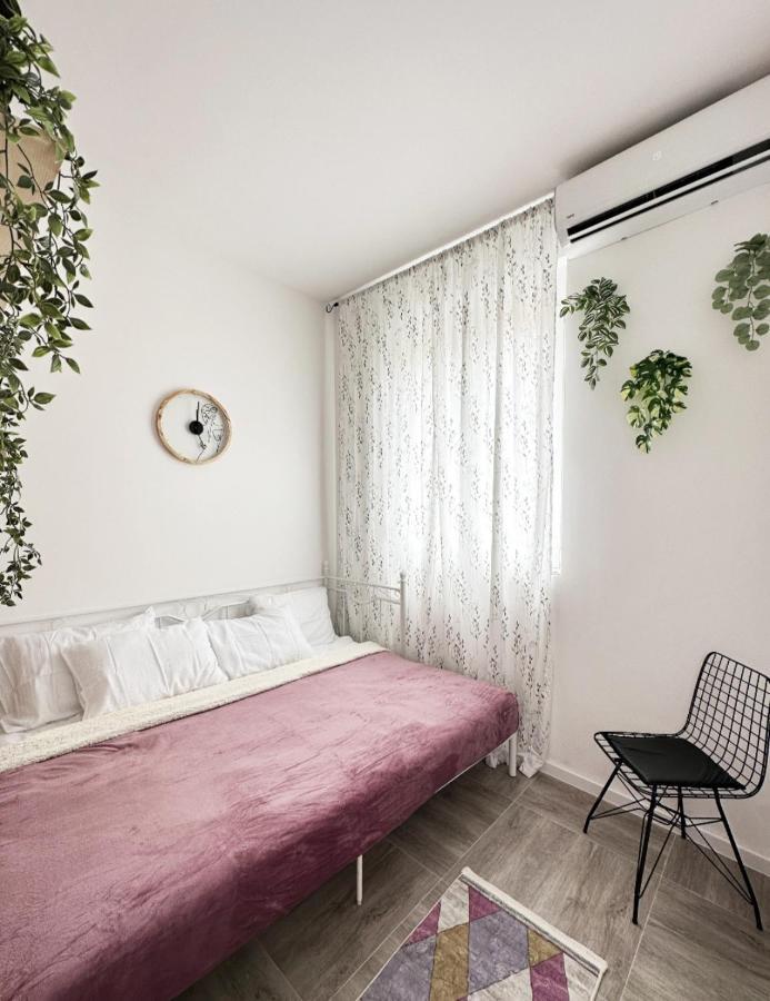 Studio Apartment, 5 Minutes To The Beach Bar Luaran gambar